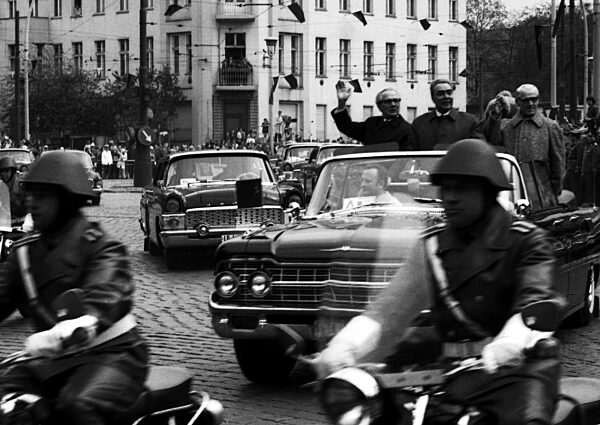 Erich Honecker, Leonid Breschnew und Willi Stoph in Ostberlin, 1973