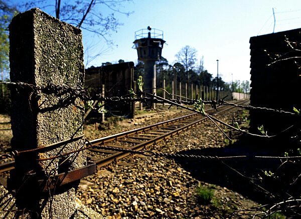 Eisenbahn-Grenzübergang an der Berliner Mauer