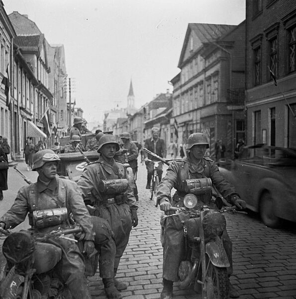 German soldiers in the Baltic States, 1941