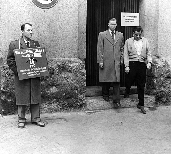 Conscientious objectors - Civilian alternative service, 1957
