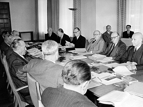 Cabinet meeting, 1961