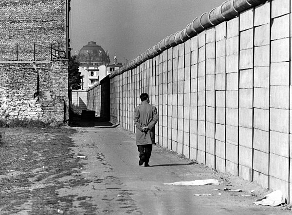 Ansicht der Berliner Mauer an der Sebastianstraße, 1970er
