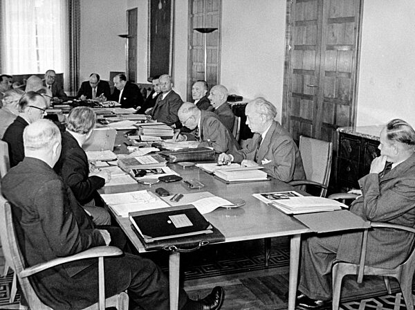Cabinet meeting, 1961