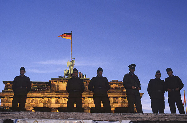 Mauerfall am Brandenburger Tor, 1989