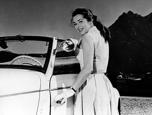 Marianne Koch ni 'Salzburger Geschichten', 1956