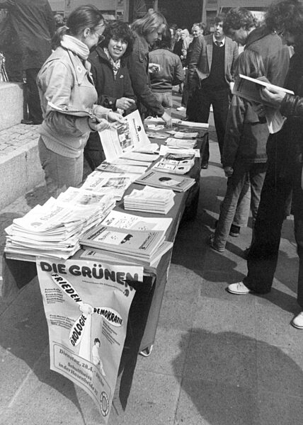 Election campaign booth of the Alternatives, 1981