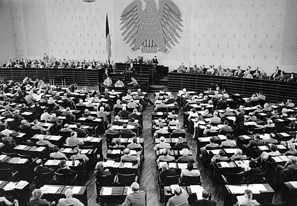 Bundestag meeting, 1964