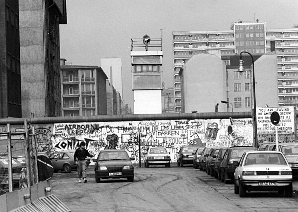 Berliner Mauer an der Kochstraße, 1985