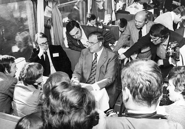 Interview with Helmut Kohl in the election special train, 1976