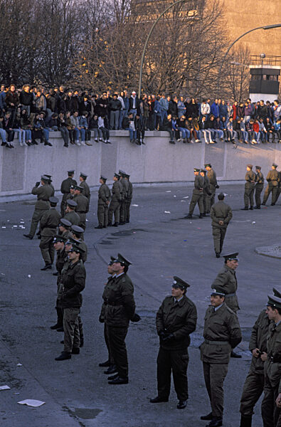 Mauerfall am Brandenburger Tor, 1989