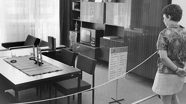 Furniture compartment in a Centrum department store in East Berlin, 1972