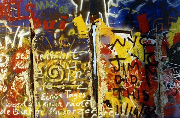 Ein Abschnitt der Berliner Mauer am Potsdamer Platz, 1989