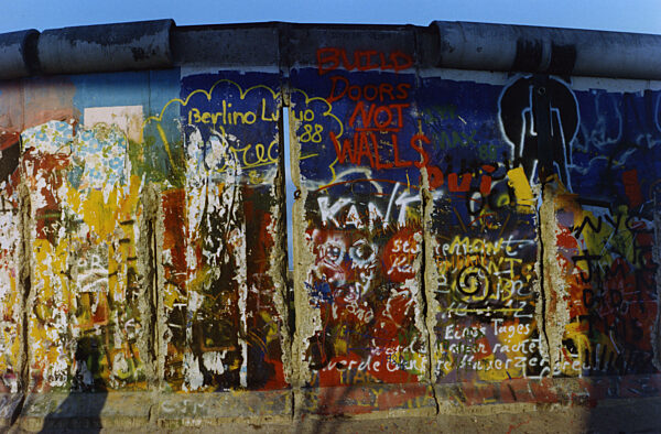 Ein Abschnitt der Berliner Mauer am Potsdamer Platz, 1989