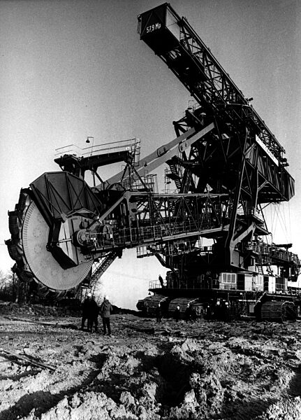 Brown coal mining near Leipzig, 1981