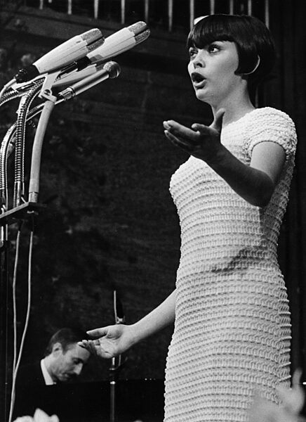Mireille Mathieu, 1967