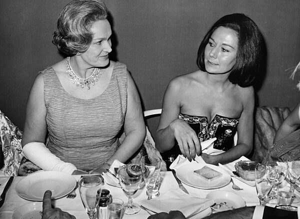 Begum Aga Khan and Simone Bicheron, 1963