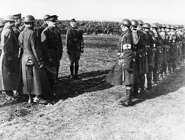 Verleihung des Distinguished Service Cross