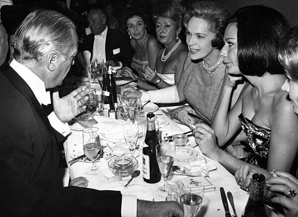 Curd Juergens, Begum Aga Khan and Simone Bicheron, 1963