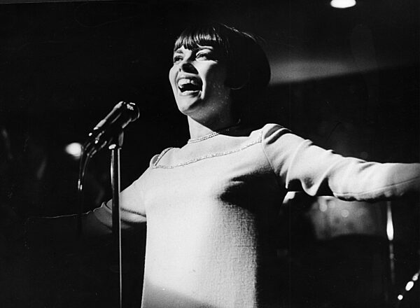 Mireille Mathieu, 1967