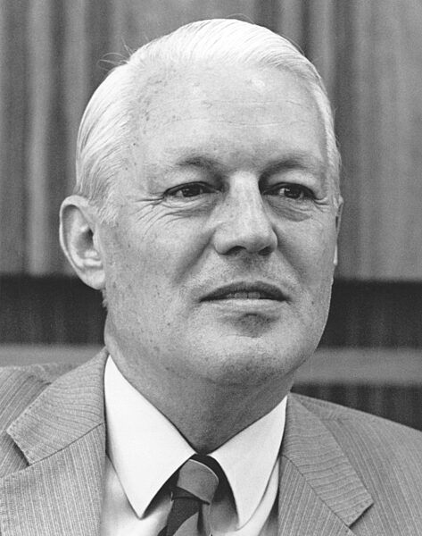 Gerhard Stoltenberg, 1986