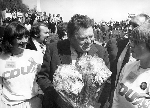 Franz Josef Strauss during the election campaign in North Rhine-Westphalia, 1980