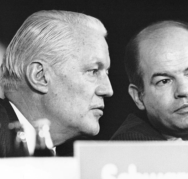 Gerhard Stoltenberg and Ruediger Reichardt, 1987