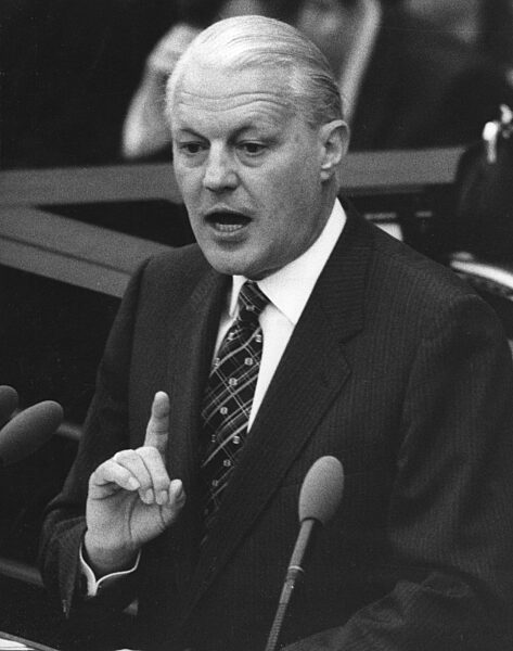 Gerhard Stoltenberg, 1983