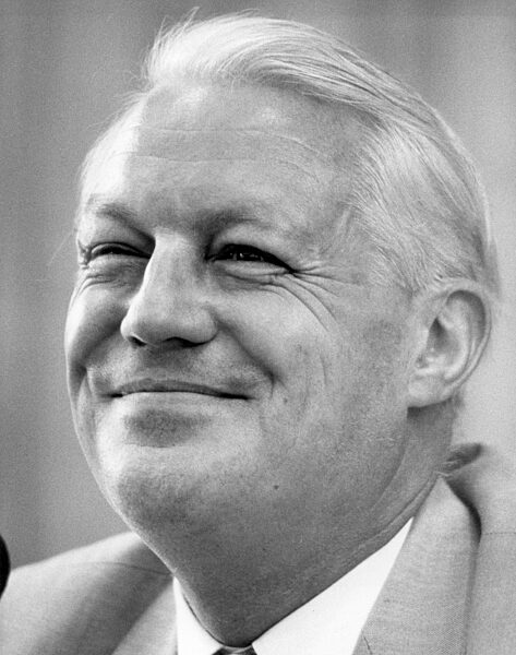 Gerhard Stoltenberg, 1983