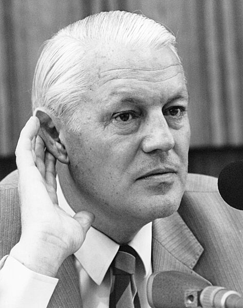 Gerhard Stoltenberg, 1986