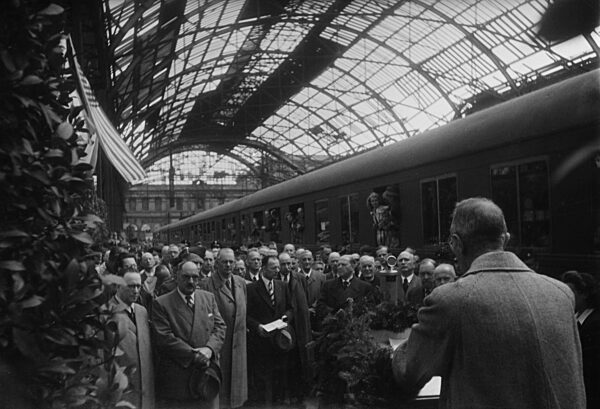 Erste Fahrt des Alpen-Nordsee-Express, 1947