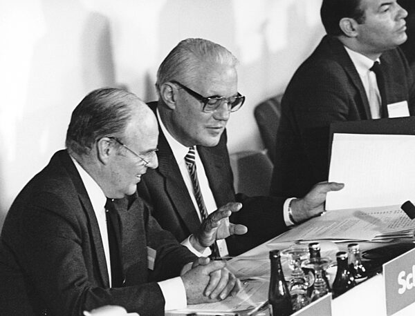 Henning Schwarz, Gerhard Stoltenberg and Ruediger Reichardt, 1987