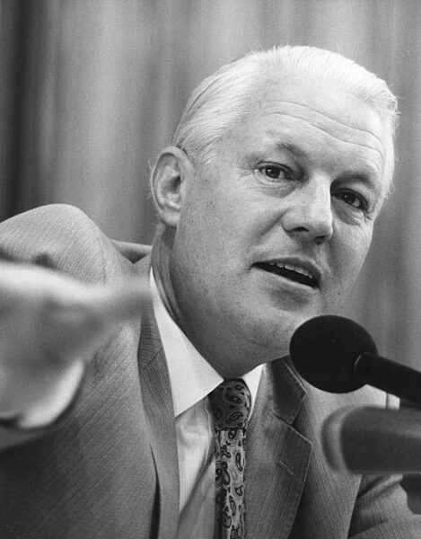 Gerhard Stoltenberg, 1982