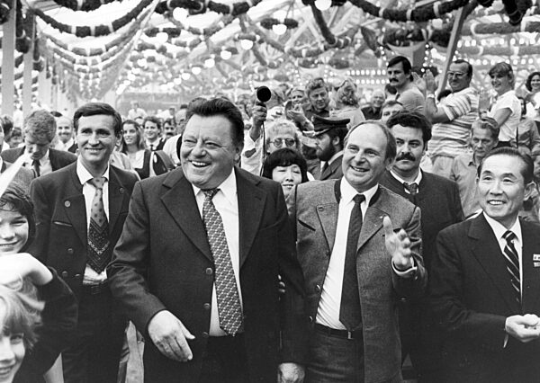 Franz Josef Strauss, Erich Kiesl and Takeshi Itagaki at the Munich Oktoberfest, 1982