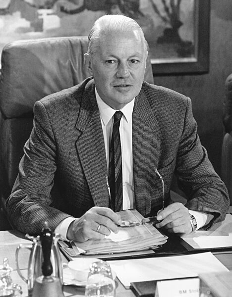 Gerhard Stoltenberg, 1988