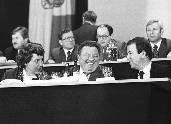 Marianne and Franz Josef Strauss with Gerold Tandler in Passau, 1984