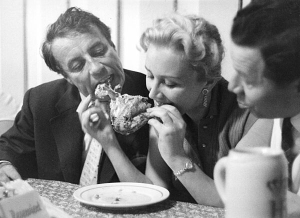 Johannes Heesters auf dem Oktoberfest in München, 1956