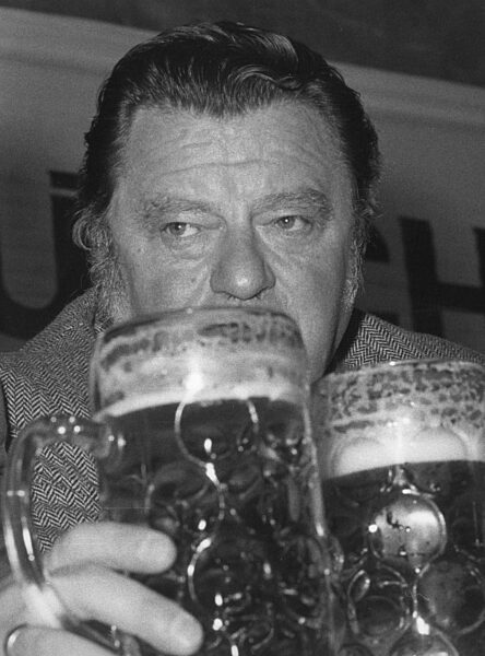 Franz Josef Strauss at the Siedlerfest in Am Hart, 1974