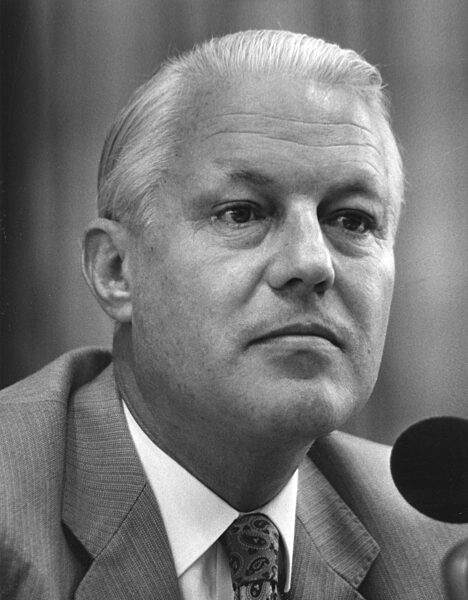 Gerhard Stoltenberg, 1982