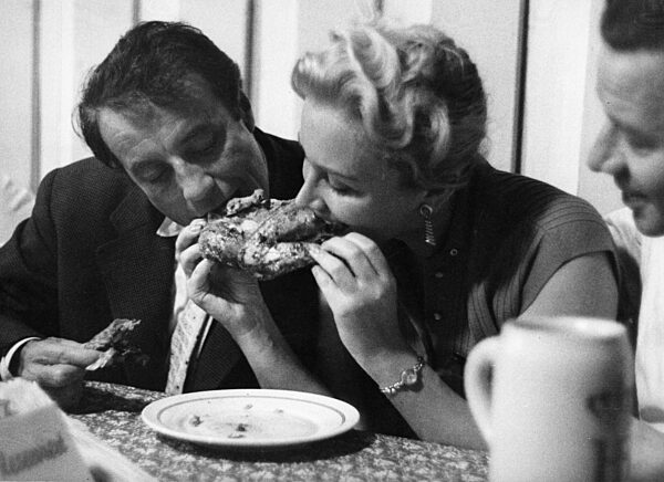 Johannes Heesters auf dem Oktoberfest in München, 1956