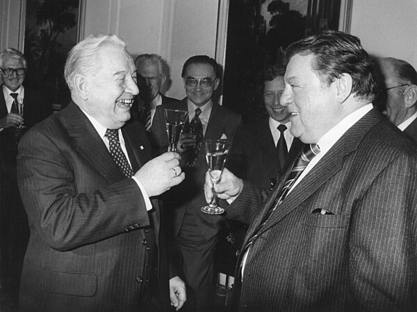 Alfons Goppel and Franz Josef Strauss at the office handover in Munich, 1978
