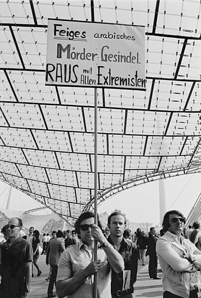 Mourning ceremony during the Olympic Games in Munich, 1972