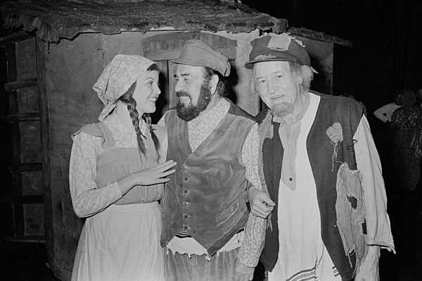 Shmuel Rodensky in Munich, 1972