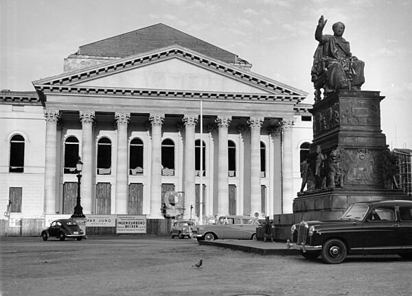 Opera in Munich, 1958