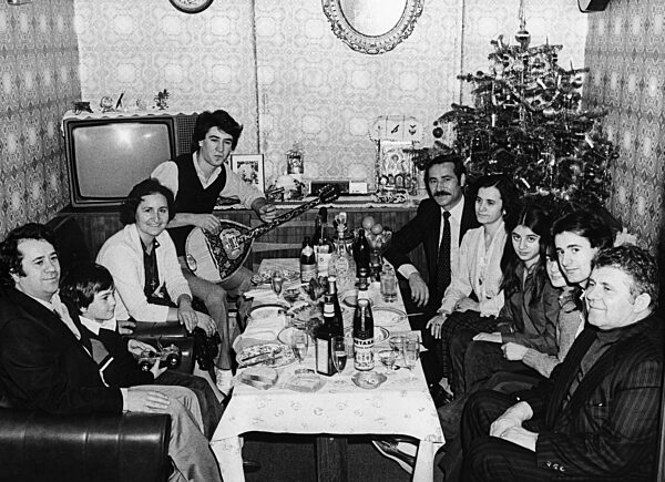 Christmas party of a Greek family in Munich, approx. 1980