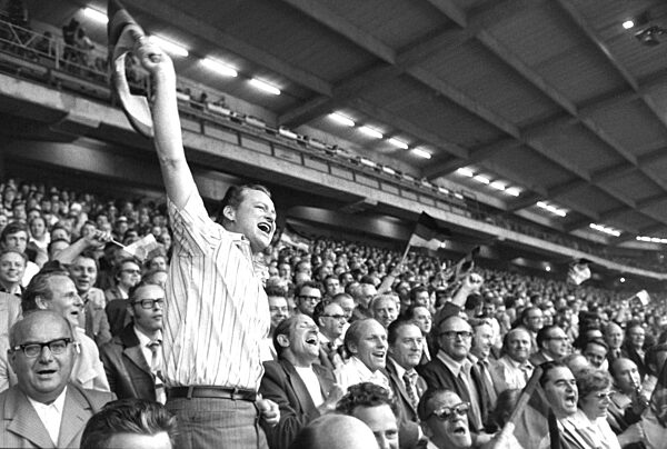 The 1974 FIFA World Cup: Fans of the GDR