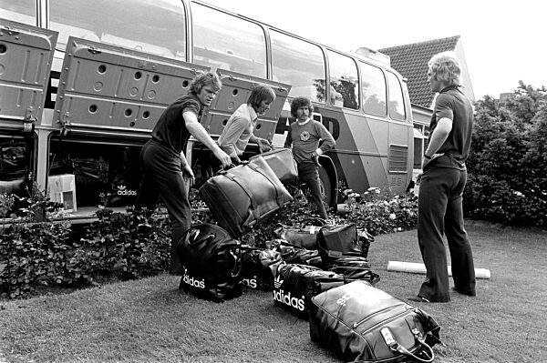 The 1974 FIFA World Cup: training camp in Kaiserau