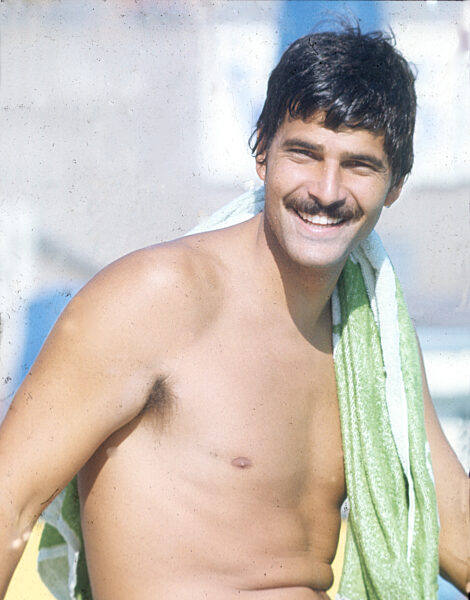 Schwimm - Europameisterschaften in Jönköping (Schweden) 1977 / Zu Gast der siebenfache Olympiasieger von München 1972 , Mark Spitz (USA), ließ es sich nicht nehmen das Becken zu testen.