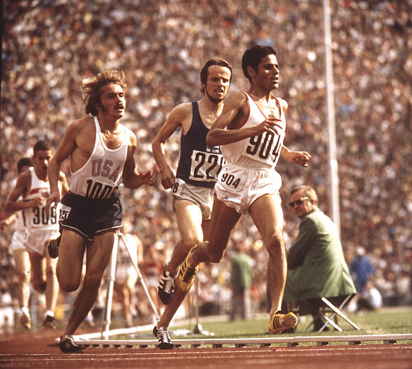 Olympic Games Munich 1972: 5000m: In the lead: Mohamed Gammoudi (TUN) ahead of Lasse Viren (FIN/Center) and Steve Prefontaine (USA). 10.09.1972.