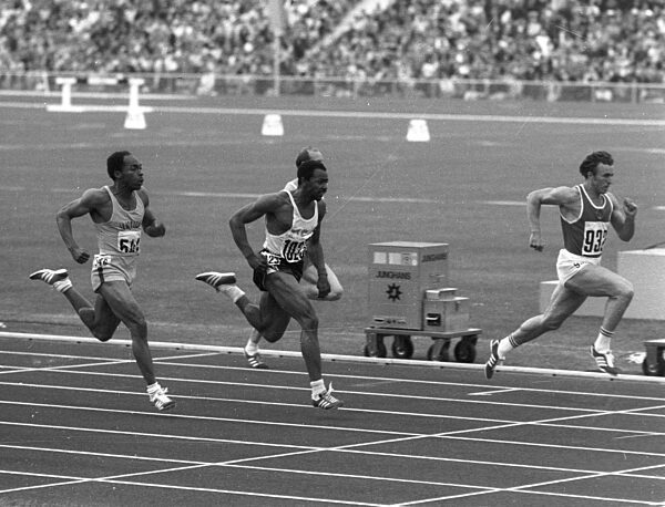 Olympic Games; Munich 1972 / Men's 100m final from right : Olympic champion Valeri Borsov (USSR) ahead of Robert Taylor (2nd/USA) and Lennox Miller (Jamaica / 3rd).