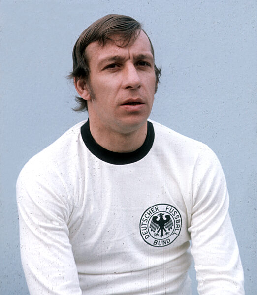 National player for the 1974 World Cup : Horst-Dieter Höttges